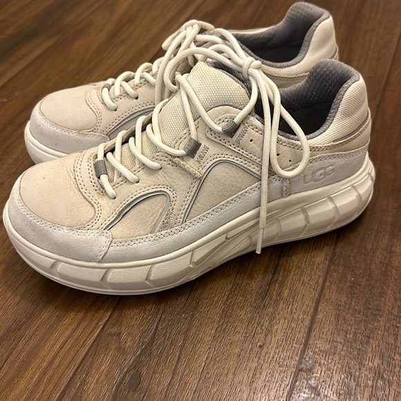 UGG Shoes - Uggs size 7